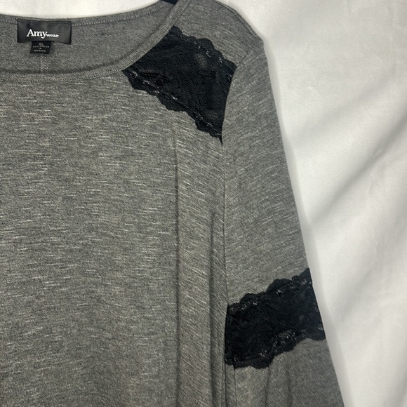 AMYWEAR GREY LACE DETAIL FLOWY SLEEVE SWEATER (XL) - Picture 5 of 7